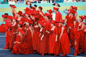 Roter Chor, Fête des Vignerons à Vevey, 1999 © Philippe Pache / Confrérie des Vignerons