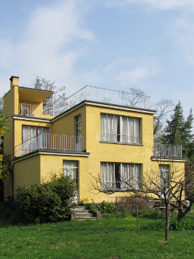 TI Lugano-Barbengo, Casa Sciaredo : le physicien du bâtiment Ernst Baumann a identifié les causes de la détérioration du crépi de la maison-atelier construite en 1932 par Georgette Klein-Tentori (photo : Ufficio dei beni culturali).