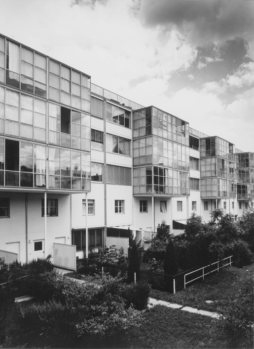 Roger Diener: Wohnbebauung Hammerstrasse Basel 1978-198, Hof mit Wintergärten. Fotografie: Christian Richters, Lili Kehl