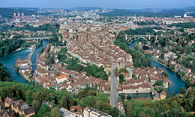 Luftbild der Altstadt von Bern